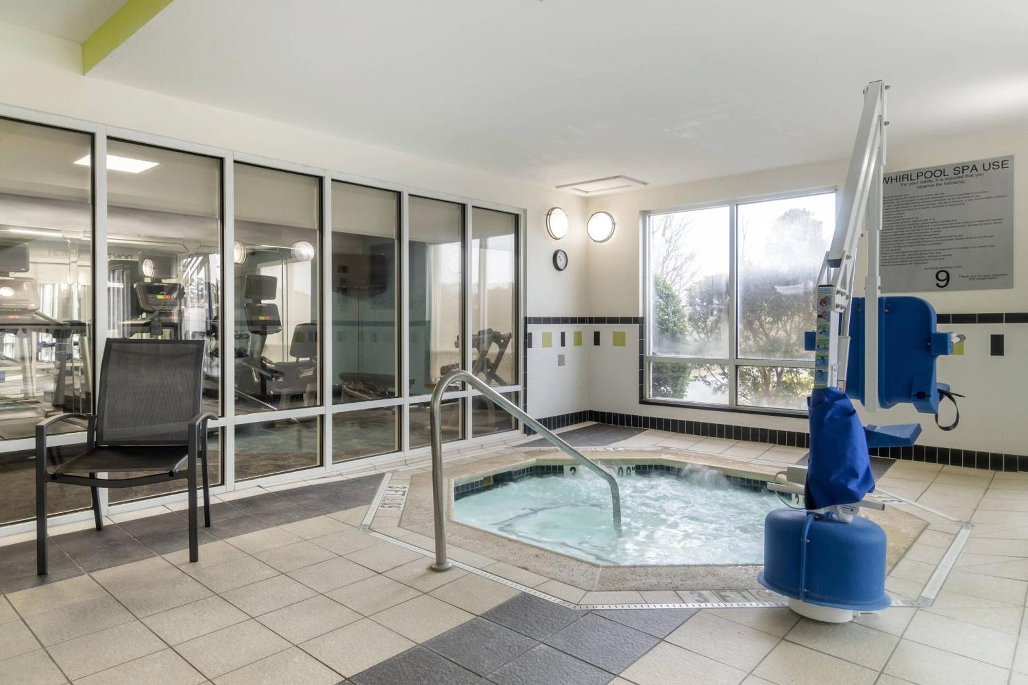 Fairfield Inn & Suites By Marriott Commerce Exterior photo