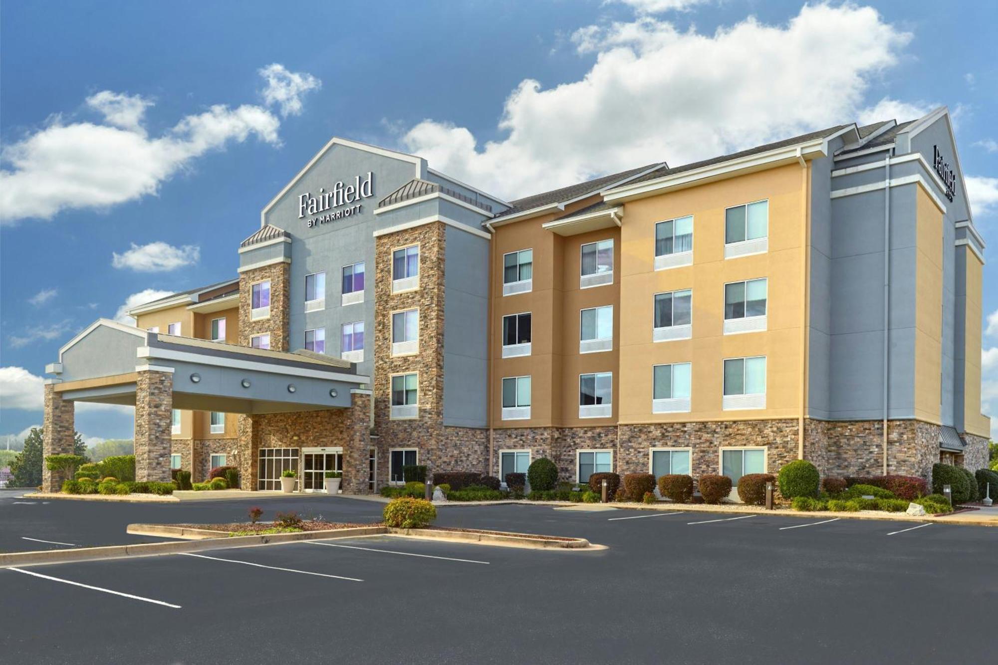 Fairfield Inn & Suites By Marriott Commerce Exterior photo